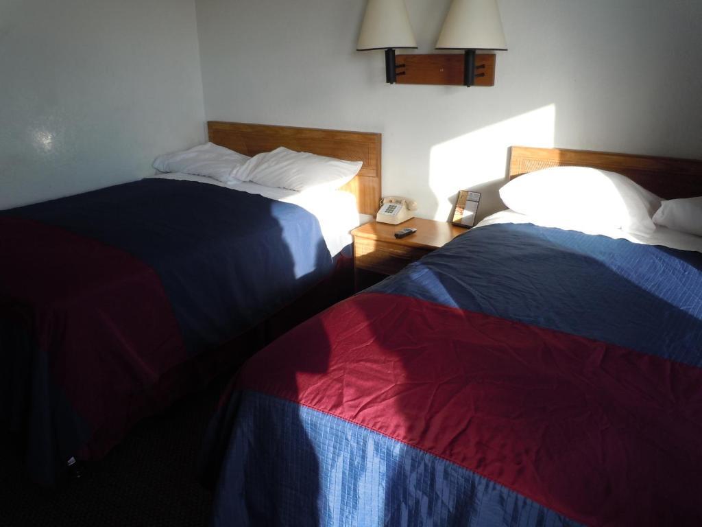Travelodge By Wyndham Grand Rapids North Уолкер Номер фото